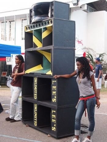 rootsinsession's tweet photo. Reggae lovers 😉 tune in tonight at 9pm CET @radiostudent 📻 ft. @BORNONROAD @DjEuphonique @SelectaJMan1 @busysignal_turf @AnthonyBReggae @dubstuy @RiderShafique @TomSpirals #TiberiasTowa #PureNiceness @VPRecords @gorillamusicpr #interview @TajWeekes @ReggaeSlovenija 🤙🔊🔥 https://t.co/zIYAMwEF7X