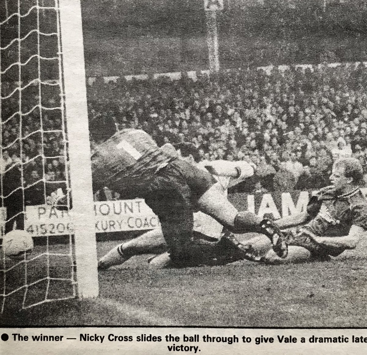 pvfcprogs's tweet photo. #OnThisDay 7/10/89
⚽️ VALE 2-1 LEICESTER 
Darren Beckford &amp; Nicky Cross scored as Vale beat Leicester City at Vale Park in old Div2 for their 2nd league win of the season #portvale #pvfc https://t.co/e58vFOK8xA