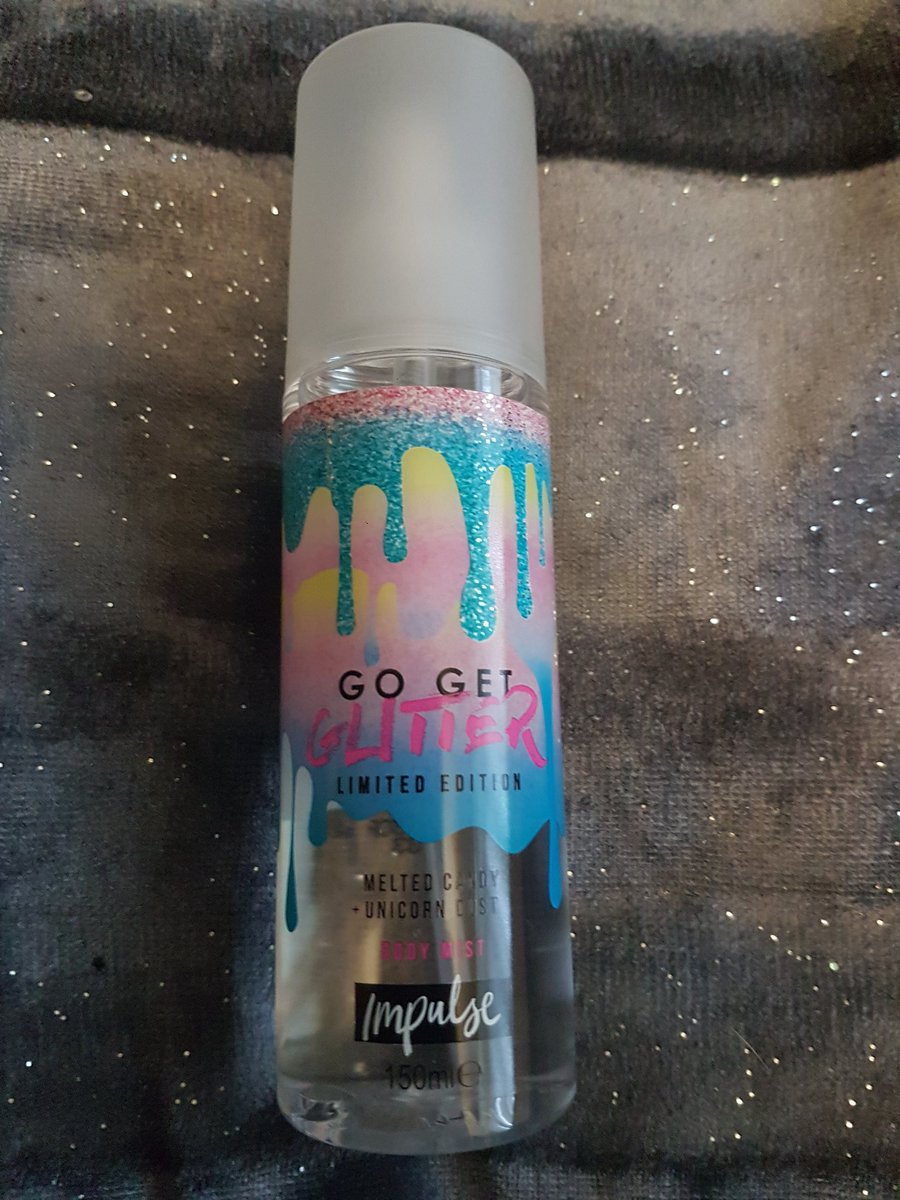 Amy07151308's tweet photo. #makeup #makeuptester #Beauty #skincare #skincaretester #tester
#facemaktester #beautycare #cvswarrior #eyelashes #eyelashextensions #eyelashtester #lovemakeup #sunglasses #KeepFighting #MakeupTwitter #makeuplook #makeupjunkie #bigeyelashes #lipstick #lipsticktester #cvs #mummy https://t.co/B7Kusk7PAo