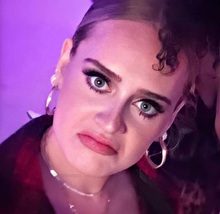 clownforadelex's tweet image. me checking new releases every Friday and still not seeing Adele