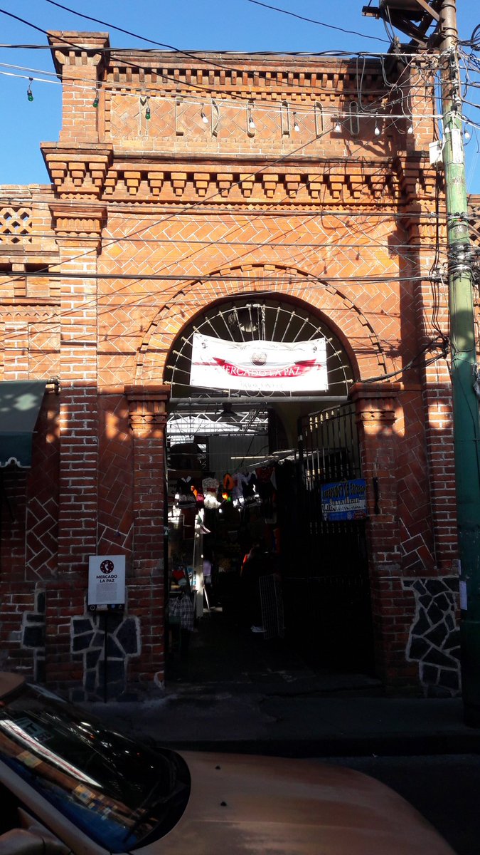 Un gran día, éxito, el sol salio para todos.

#MercadoLaPaz