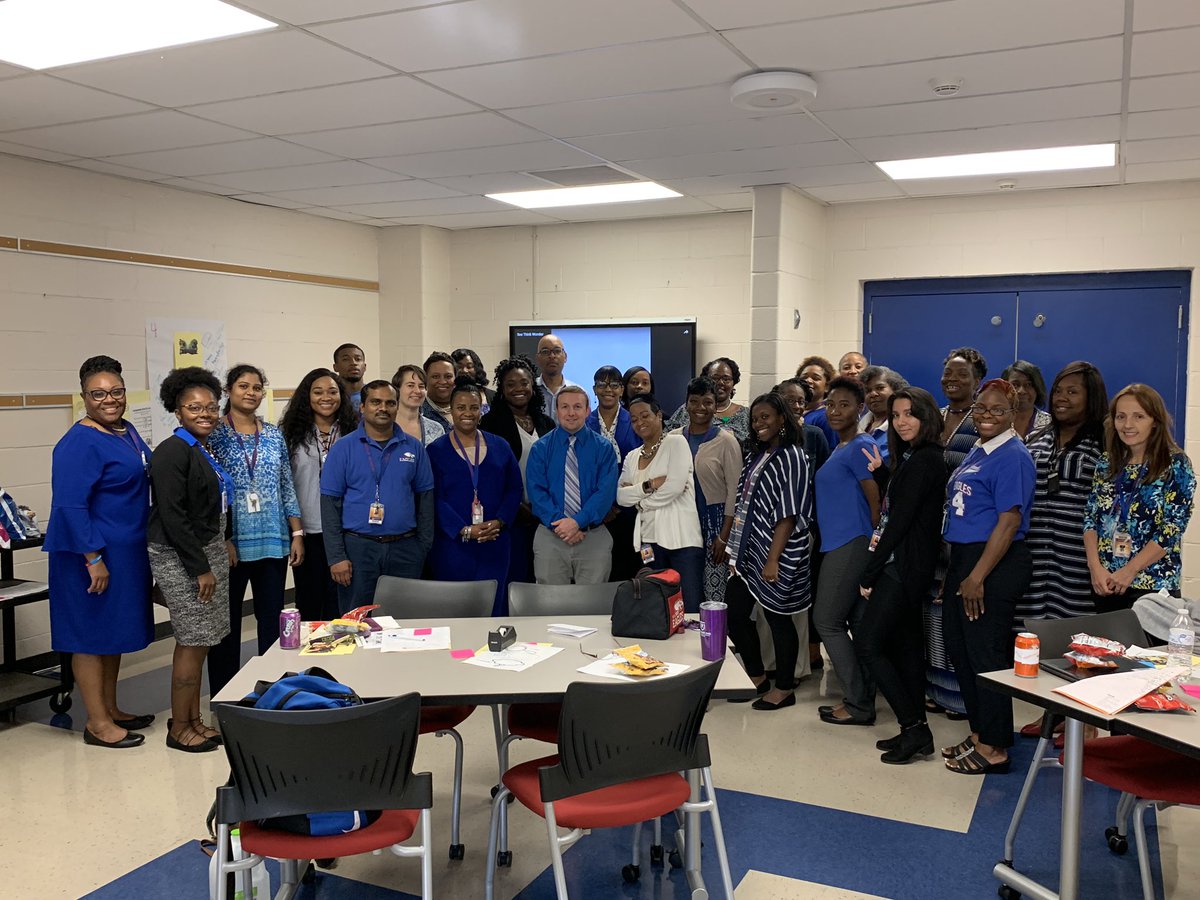 WAPerryMS's tweet photo. Happy World Day Of Bullying Prevention from Team Perry. @StompOutBullying #BlueUp #BullyingPreventionMonth #KindnessMatters https://t.co/yrimJuSAlp