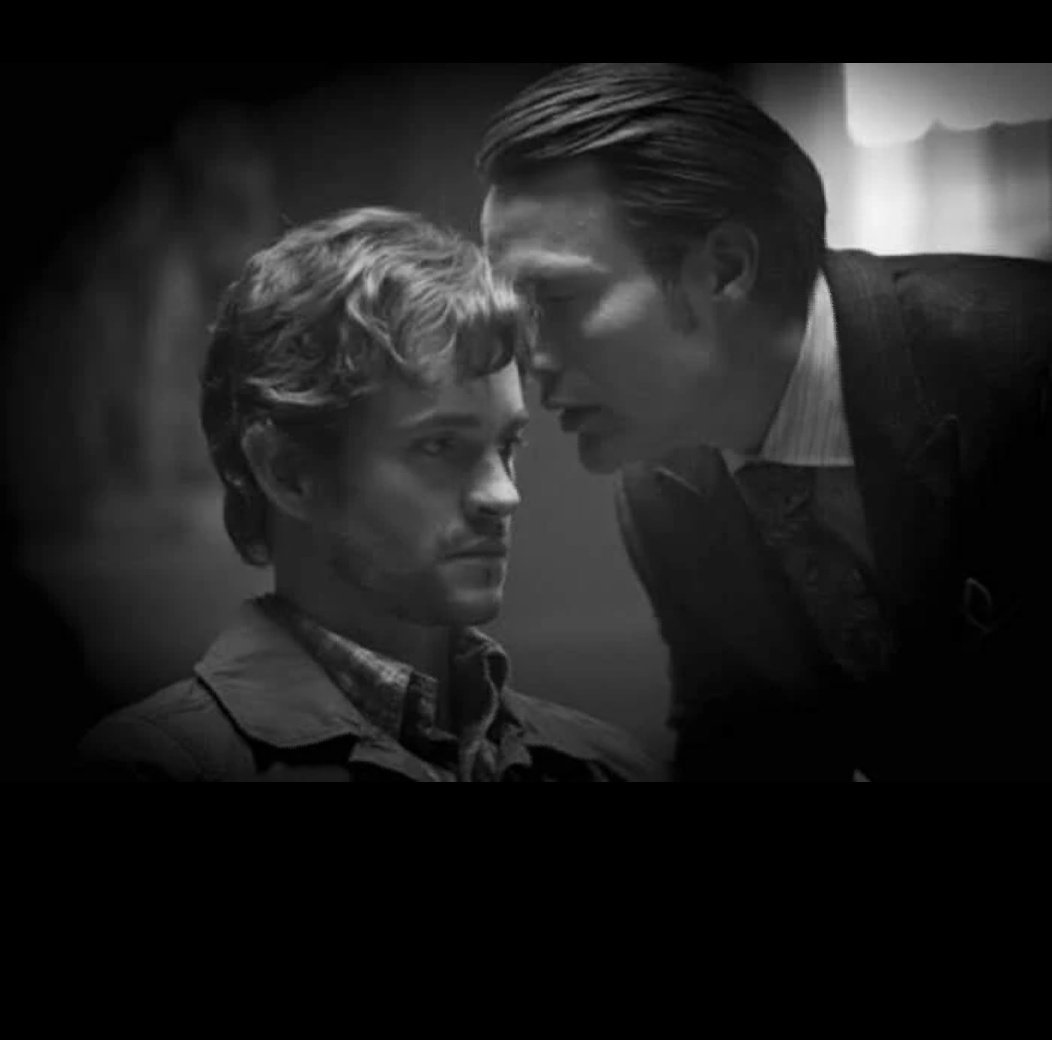 في ظني ياصديقي أن رحلة الإنسان الحقيقية تبدأ عندما يطبق قانون الاستثناء أنا ثم أنا اولاً ومن خلفي الطوفان ويتوقع اللآمتوقع من الجميع