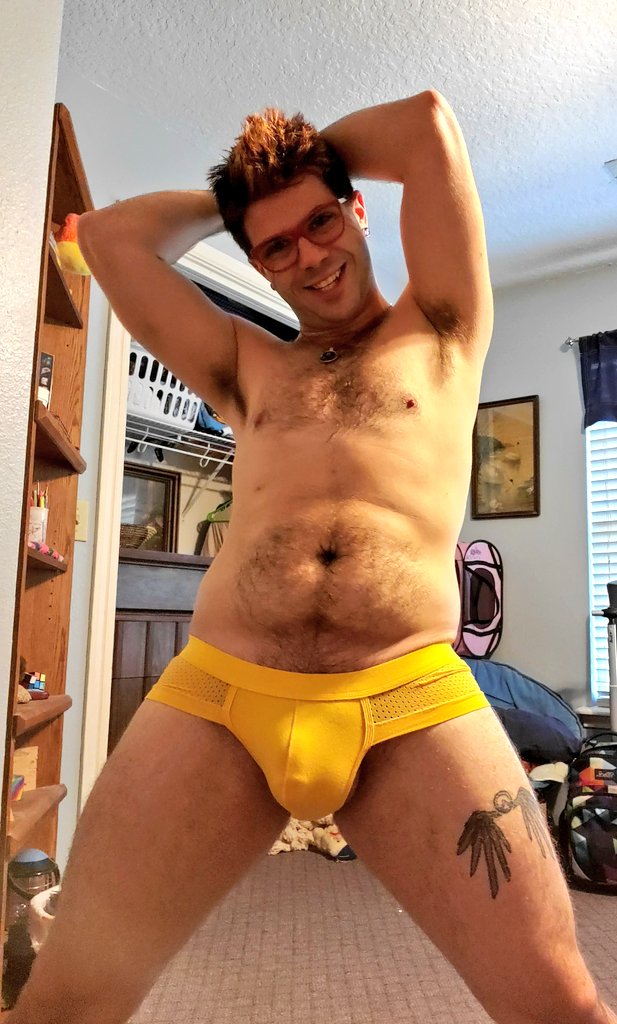PrismaticPup's tweet photo. Fresh out of the shower and loving my yellow undies mmmm 💛💛💛 
#gay #bulge #yellowunderwear #undies #cockout #freshouttheshower #glasses #hairychest #smile #messyhair #largepackage #dickprint #nipples https://t.co/yiDUnAoFh9
