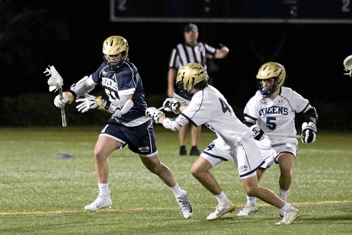 mlax_cghsnc's tweet photo. Great pic from Saturday’s @QueensMLAX inter-squad scrap with Gibbons Alums Joe Torres ‘19 and Will Strickland ‘19 going after Adam Barry ‘18. https://t.co/OgEFZLfaM9