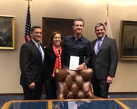 AARPCA's tweet photo. THANK YOU @GavinNewsom for signing #AB824, which puts PEOPLE over drug company profits! And THANK YOU to @JimWoodAD2 for authoring and @AGBecerra for sponsoring this critical legislation. Once again, California is leading the way! #StopRxGreed https://t.co/8xTEH71BPx