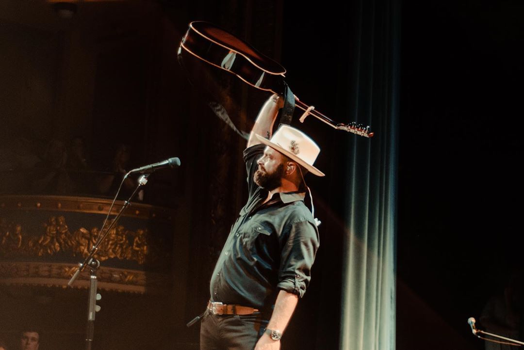 #Dallas! @DrewHolcomb &amp; The Neighbors return to the historic Statler Ballroom this Saturday, October 12th! @BirdtalkerMusic are opening the show. Get tickets while you still can: bit.ly/drewholcombdal…

📷: <a href="/jordonsconner/">Jordon S. Conner</a>