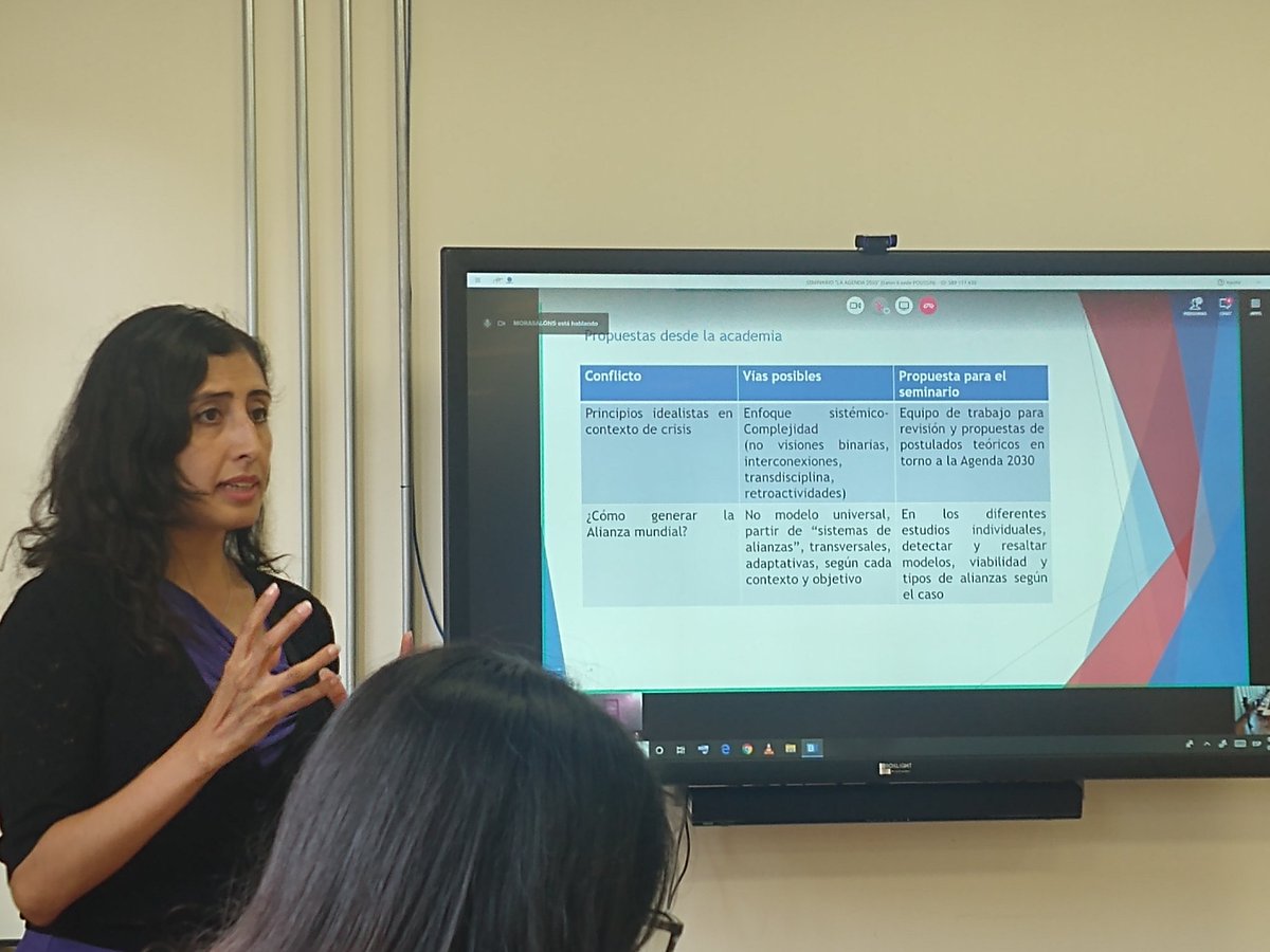 citlaliayala's tweet photo. El Seminario Agenda 2030 del @institutomora contó con las presentaciones de las Dras. Rocío Arroyo e Isela Orihuela para discutir alianzas para el desarrollo y ciudades sostenibles. #EstoeselMora https://t.co/MsPsPTSYIK