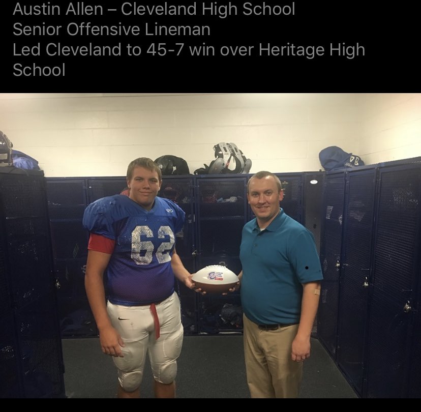 AustinAllen2020's tweet photo. Honoured to receive this recognition!  Thank you ⁦@SouthEastBank⁩ ⁦@ncsa⁩ ⁦@CHSRaidersFBall⁩ ⁦@MaxPreps⁩ https://t.co/VvGj5WhmhK