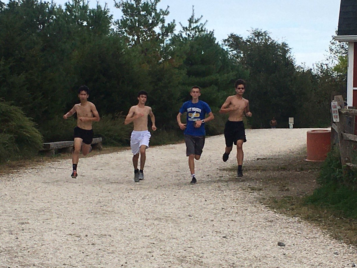 EMXCTF's tweet photo. “A runner’s reputation is built on mental toughness.” #EstablishingLegacy #ChasingTradition https://t.co/jVDD32gXgT