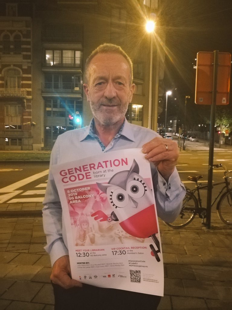 SeanKellyMEP's tweet image. I am looking forward to hosting the #GenerationCode exhibition tomorrow here in the @Europarl_EN, where #MEPLibraryLovers will come together to see how future technologies are interacting with Europe&apos;s #publiclibraries.