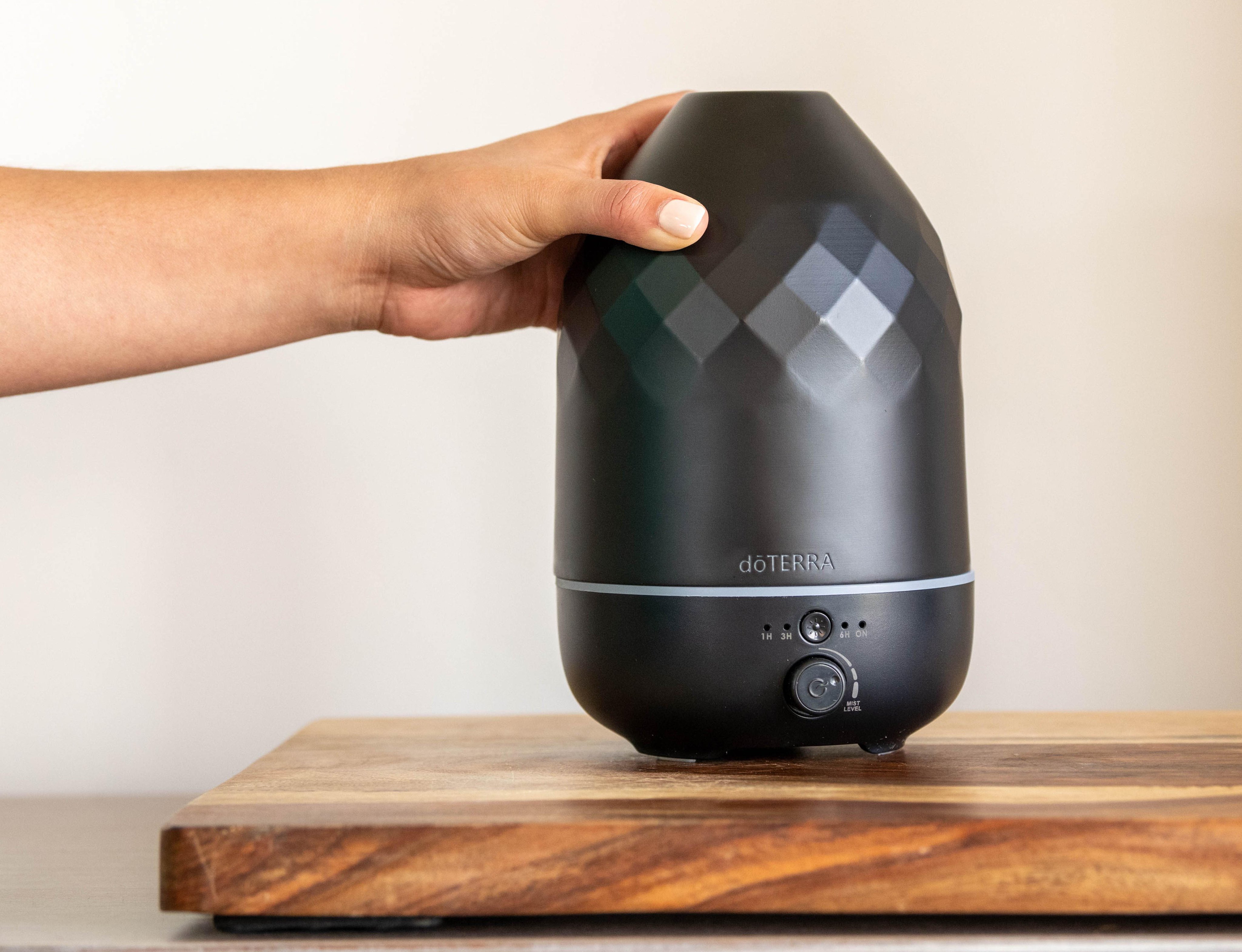 doTERRA DAIWY 加湿器　新品未使用 日本未発売 ドテラ ヴォロ ディフューザー オニックス