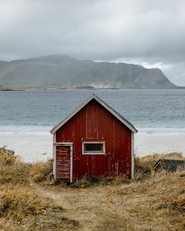 C_Lindman's tweet photo. Lofoten second most photographed cabin 🏡🇸🇯😍
.
Xt2 + XF18-55
.
#lofoten #mountains #travelphotography #wanderlust #hiking #road #roadtrip #landscape_lovers #photographer #discoverearth #mountain #nature #landscape #norway #unlimitedscandinavia #visitn… https://t.co/2xCrBhnChG https://t.co/L3MqpEnaJd