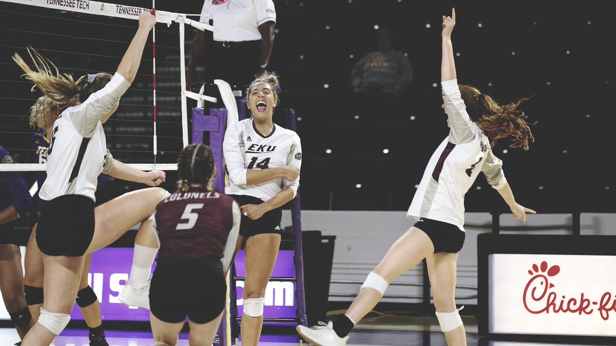Vote for the #NCAAVB photo of the week! 