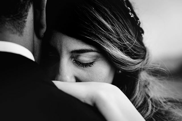 Eurcolor's tweet photo. Feel #weddingmemories #love #anfmshare #weddinginsicily #taorminawedding #weddingphotographer #couplegoal #blackandwhite #portrait https://t.co/dEgamIlQgo https://t.co/kfvRSqudFf