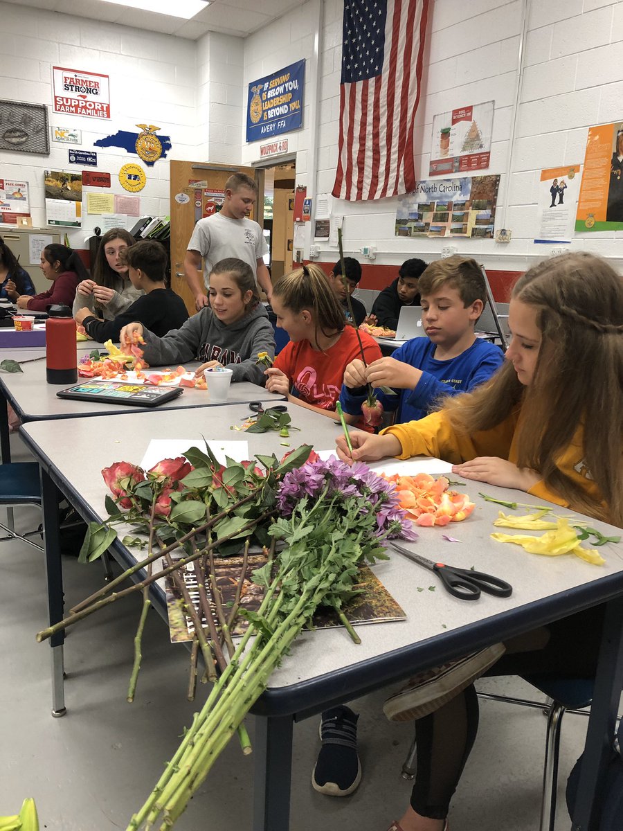 Flower parts are always fun! <a href="/EllisAyers/">Ellis Ayers</a> <a href="/averyhighschool/">Avery High School</a>