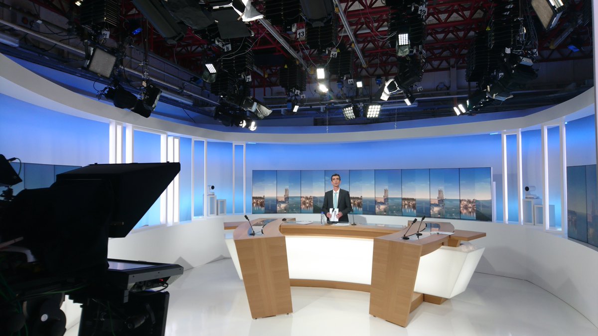 TECesport's tweet photo. Merci à la r��daction de @France3MidiPy de m'avoir accueilli ce soir sur le plateau du 19/20 pour parler #esport !

A retrouver en replay sur le site de france 3 : https://t.co/Fdn8o6x1Tw https://t.co/VFA9OTeMT4