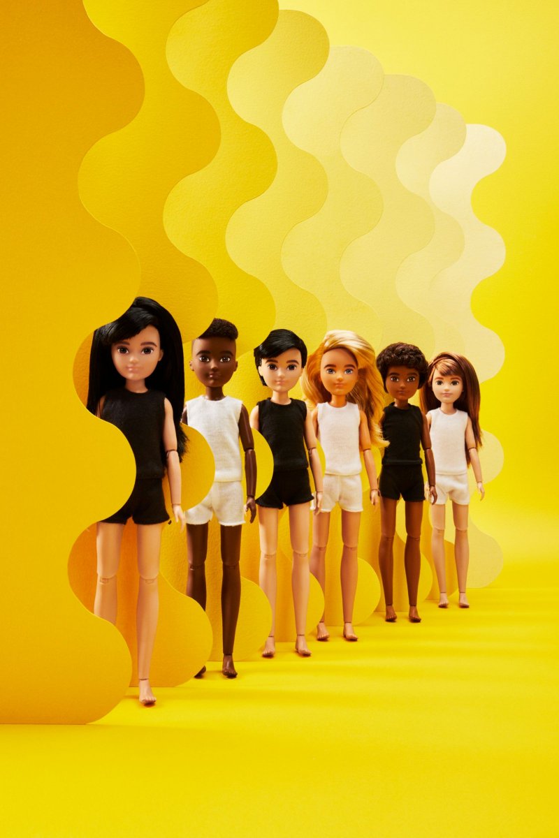 ArtAndMotionRep's tweet image. #JUCOphoto for @TIME featuring #Barbie’s first gender-neutral doll collection, #CreatableWorld. 

More here: bit.ly/33dK4iu
.
.
.
.
.
#timemagazine #barbie #mattel #allwelcome #genderneutral #artandmotion