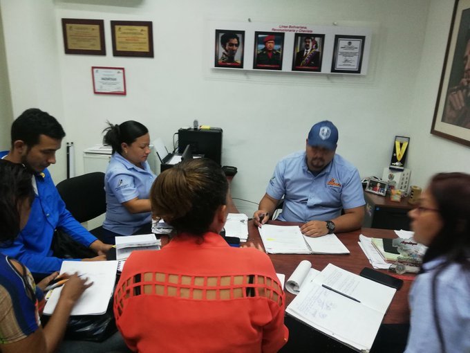 CClapAnzOficial's tweet image. El Vicepresidente de @MercalAnzoateg_ @LuisR_Psuv sostuvo reunión de planificación con los representantes del CNAE, para fortalecer el sistema de atención alimenticio a los niños y niñas del sistema educativo del estado #7AnosDeVictoriaPerfecta #ModoActivo #TodosSomosCLAP