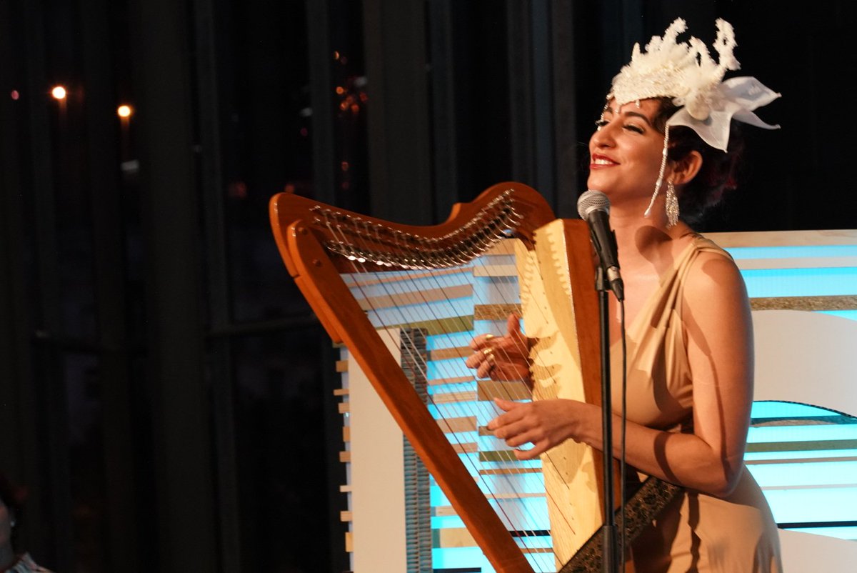 #ISWA2019 World Congress attendees enjoyed a welcome cocktail at the <a href="/MuseoGuggenheim/">Guggenheim Bilbao</a>, which was enlivened by the harpist and singer Mar Gabarre.