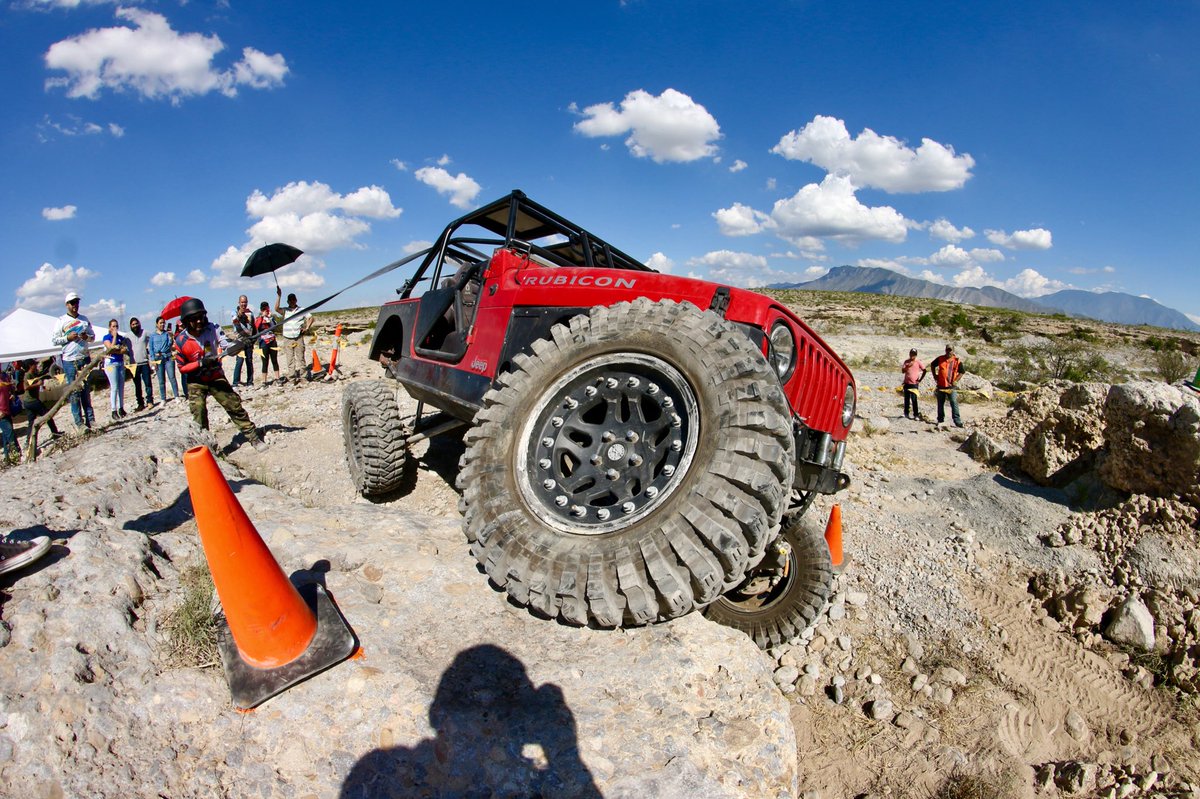 MxAdventure's tweet photo. Haciendo un excelente papel en el #ProCrawlSeries, Team: Regio Rock Crawlers de #Monterrey 
Photo: Carlos Bazán 
#offroadmx #adventuremx
@jeep #rubicon #flex @maxxistires #crawl #crawling #flexrocksrollovers #jeepbeef #jeepthing https://t.co/EWj6YnB9Is