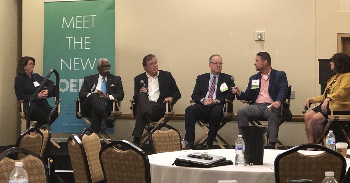 ajdonahoe's tweet photo. A day full of #workforce discussion ending with a diverse panel discussion on βwhere do we go from here?β #bettertogether #emergingworkforce @OhioEDA #OEDI @SpfldOHChamber @SommerJustin https://t.co/NyTmXVUTcp