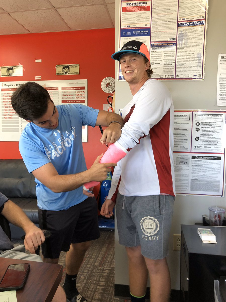 ProductModern's tweet image. Fans gather to sign the cast