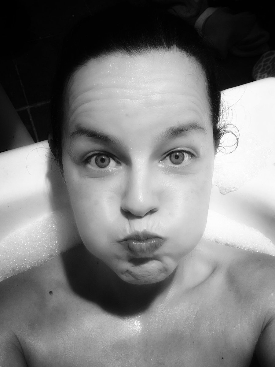 NatalieAHood's tweet photo. It’s been a horrendous few weeks that I’ve either been banned or am completely incapable of doing most normal things so #MondayMotivation comes courtesy of morphined oot ma nut sweaty Betty #bathface yir welcome 🙄 🛀 https://t.co/EHcwbfknZ6