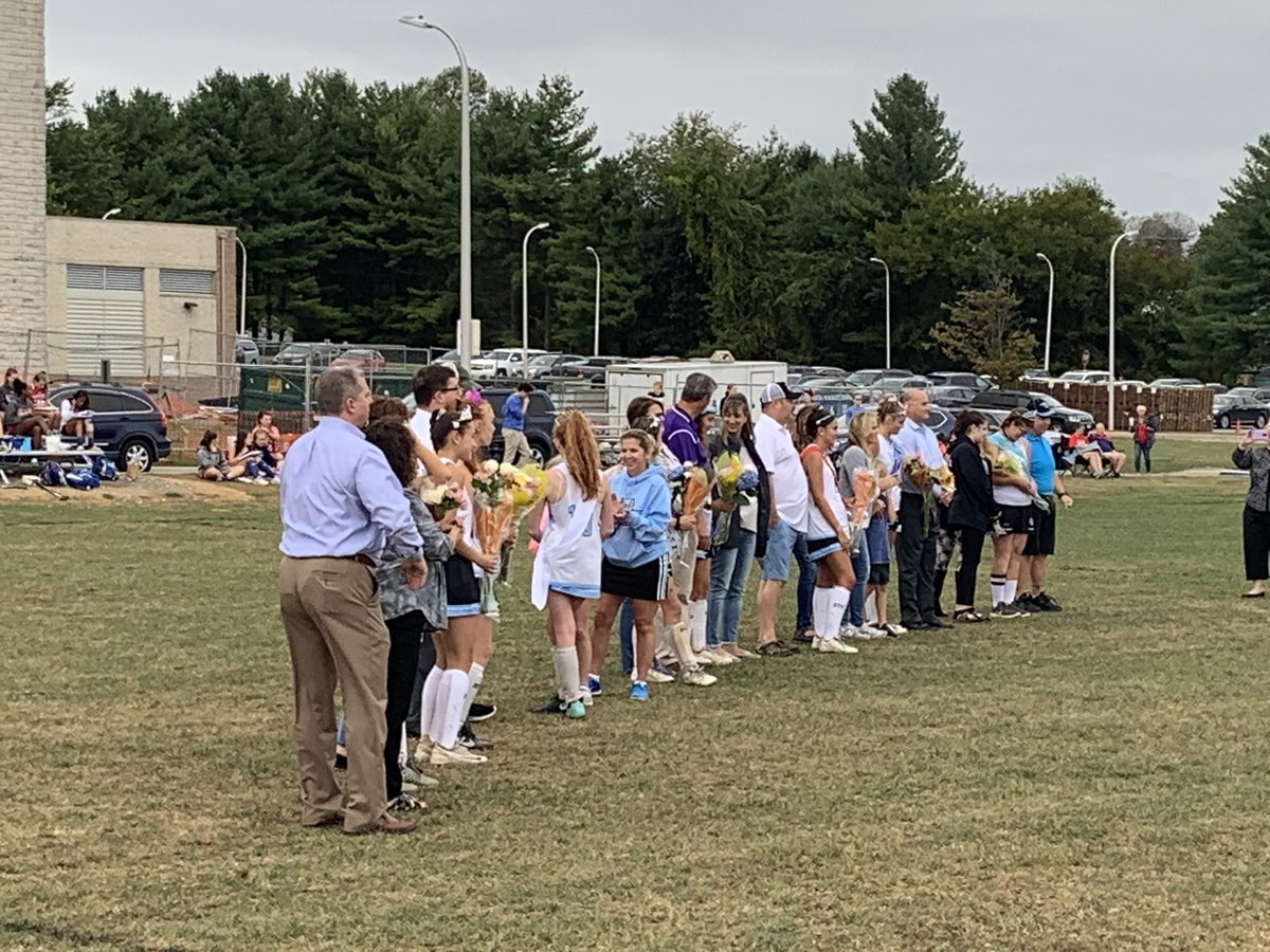 CCPS_WHS_OWLS's tweet image. Congrats to our senior field hockey players. #owpride, #owlsrnight