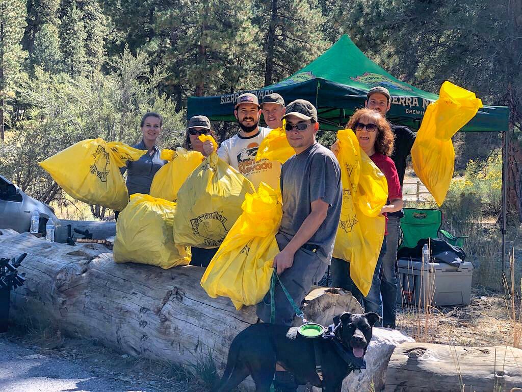 GoMtCharleston's tweet photo. Thanks to friends of @SierraNevada for spending their Saturday afternoon seeking out #microtrash around Fletcher Canyon!
We have LOTS of service projects this fall just waiting for #volunteer groups, so email volunteer@gomtcharleston.com to set a date 🍃🍂 https://t.co/DXOHf7KrJQ