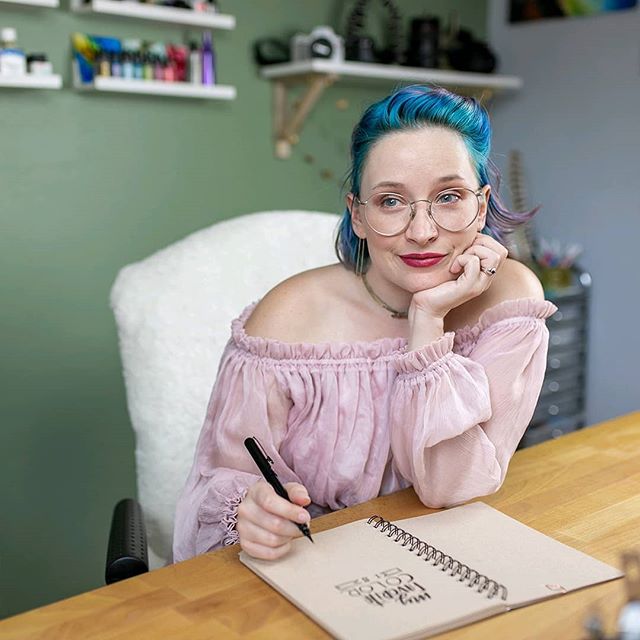 Make sure to check out my latest Instagram post! :)  instagram.com/p/B3VHXC0HeTq/