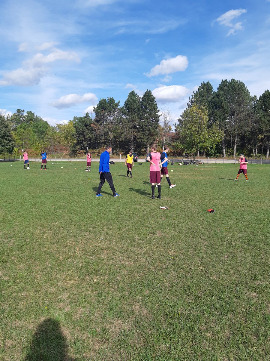 MrsJRobertsonn's tweet photo. It's a great day to play soccer! ⚽️ @SCDSB_Schools @BMarauders #JrBoys #Practice https://t.co/5HAxTZFWSb