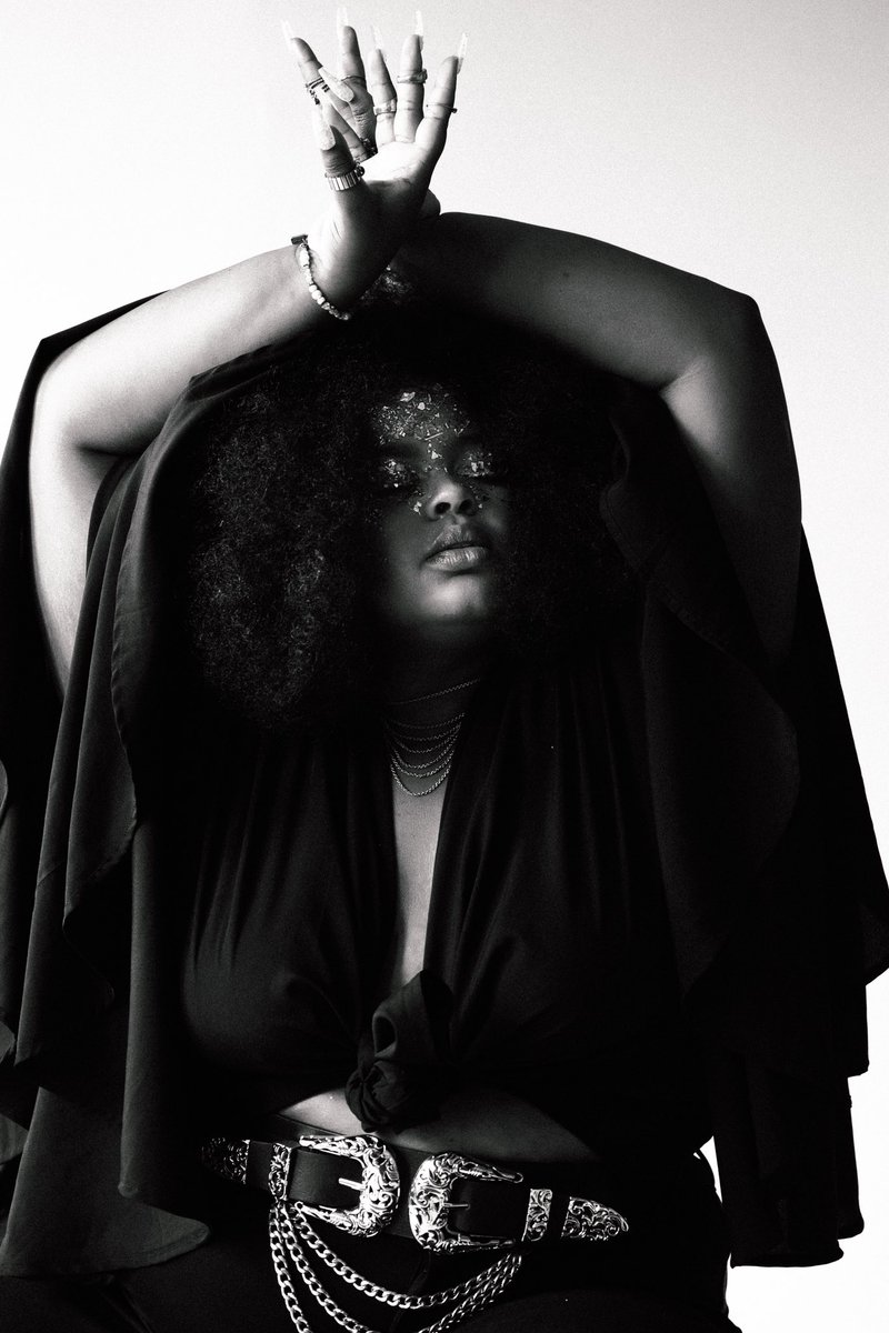 Memoirofkiki's tweet image. Follow @thisishave on Instagram, this shoot is insane!