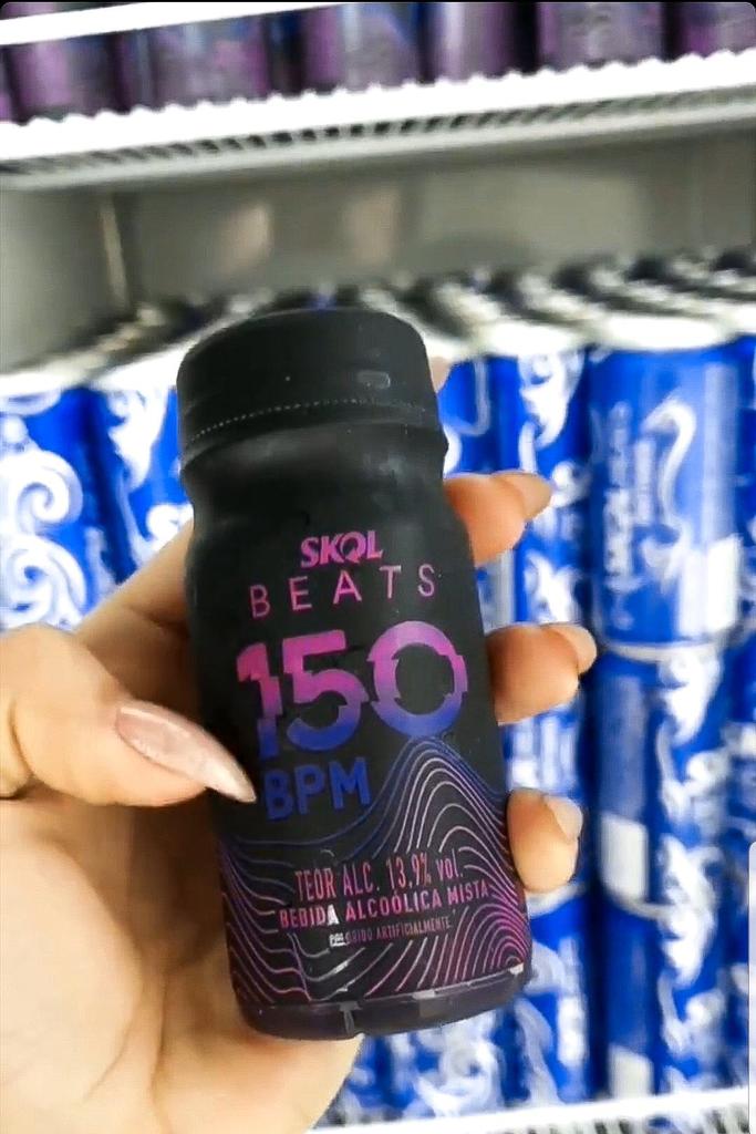 nostrendsbrasil's tweet photo. Skol Beats - Twitteiros comentam a nova @skolbeats. https://t.co/RNStuKwfg8