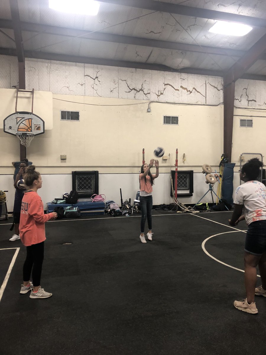 Kennard_ISD's tweet photo. 3rd-6th Grade Tiger Club Day- cooking, basketball, volleyball, etc https://t.co/HTHlrN3pJf