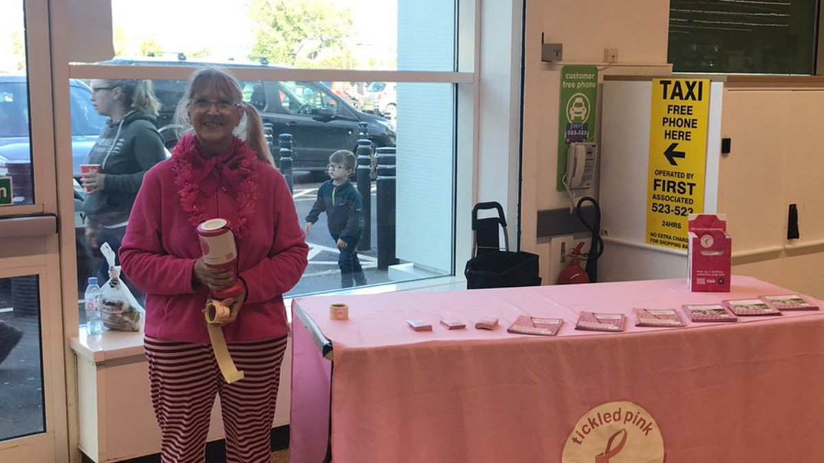 asda_gloucester's tweet photo. Tickled pink collection in store Sunday 6th October.
Thank you to all our generous customers, Caroline Stone raised a fantastic £155 for breast cancer care and breast cancer now https://t.co/t760uqQ0h2
