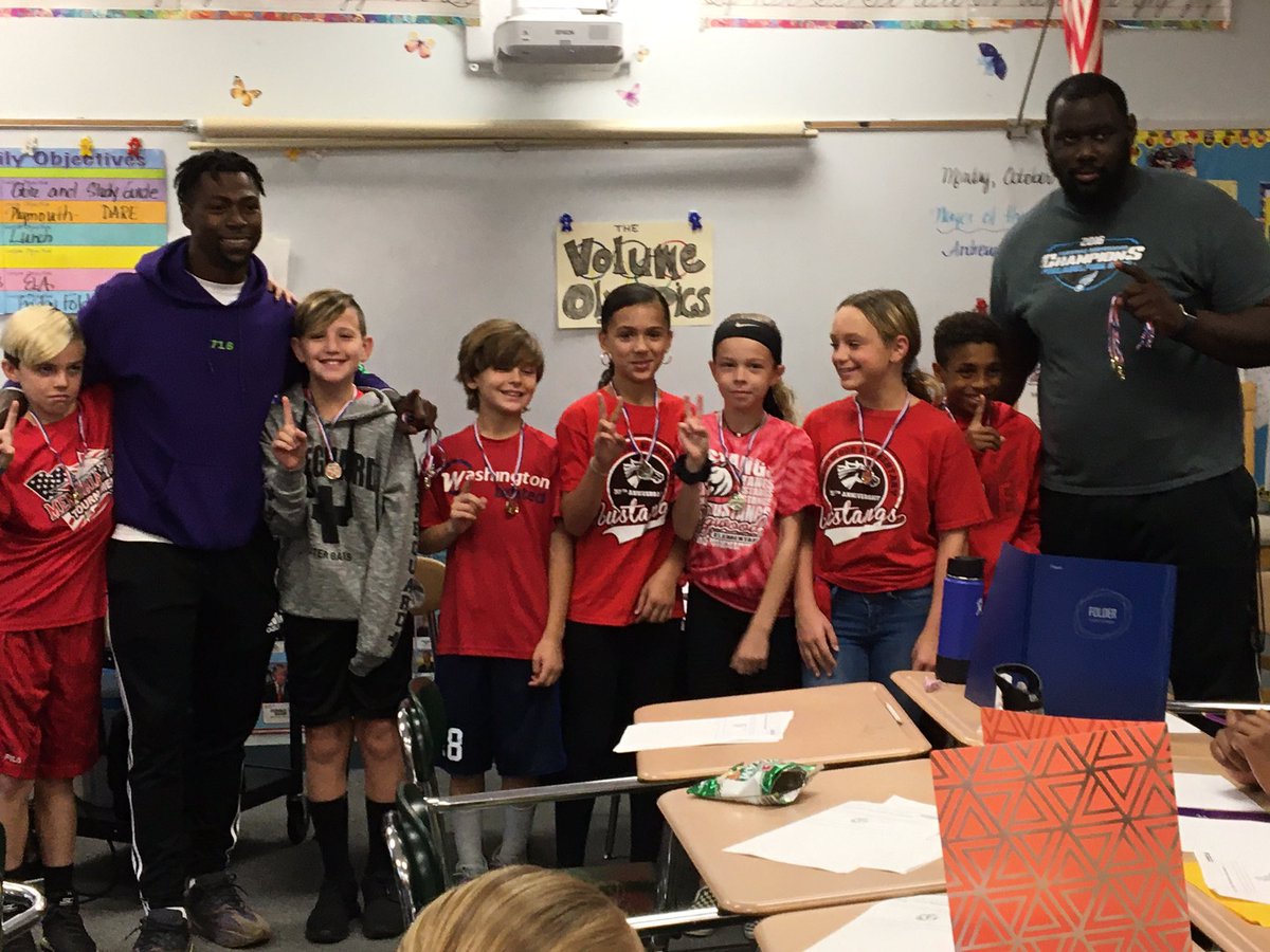 What an amazing day! Members of The Philadelphia Soul, presented medals to the winners of the 5th grade Volume Olympics. At Wedgwood School,being cubed is cool. @Mustang_Math @wedgwoodwtps