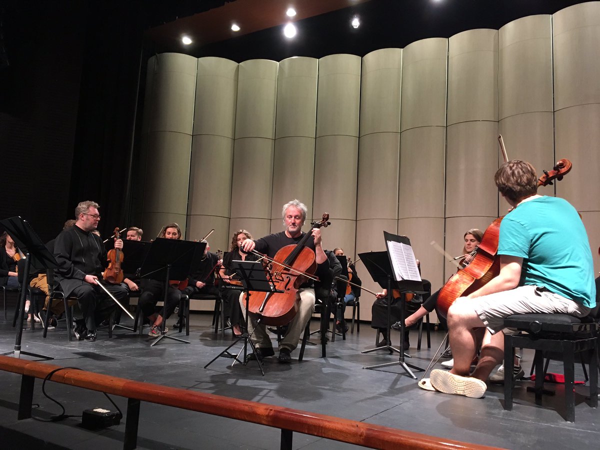 Mario Brunello y Kremerata Báltica en el ensayo para el concierto de hoy exclusivo para estudiantes, mañana martes en el <a href="/tmlascondes/">Teatro M. Las Condes</a> Un privilegio para los amantes de la música! Para info sobre ubicaciones disponibles llamar al 229634450 #concierto #música