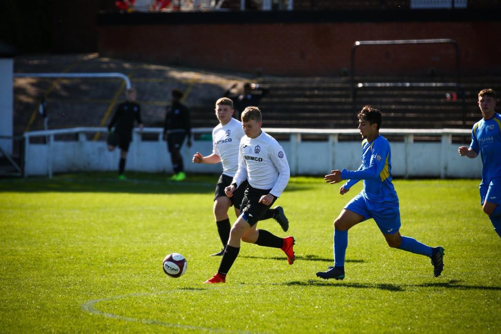 actyres's tweet photo. A few pictures of @RazRazza02 from last weeks game against Radcliffe @MossleyAFCYouth #nplfa @NPLFA #oldhamhour @allaboutoldham #sunsout https://t.co/v16Aa9EJNe