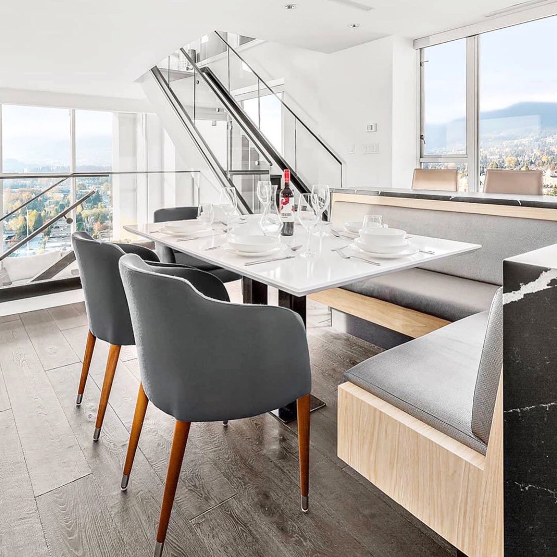 The timeless Buca Wood Chairs by 
@sohoconcept will have you feeling like the owner of a trendy Manhattan 
penthouse. // Check out our showroom to view our range of brands.#BaysideYVR baysidefurniture.com