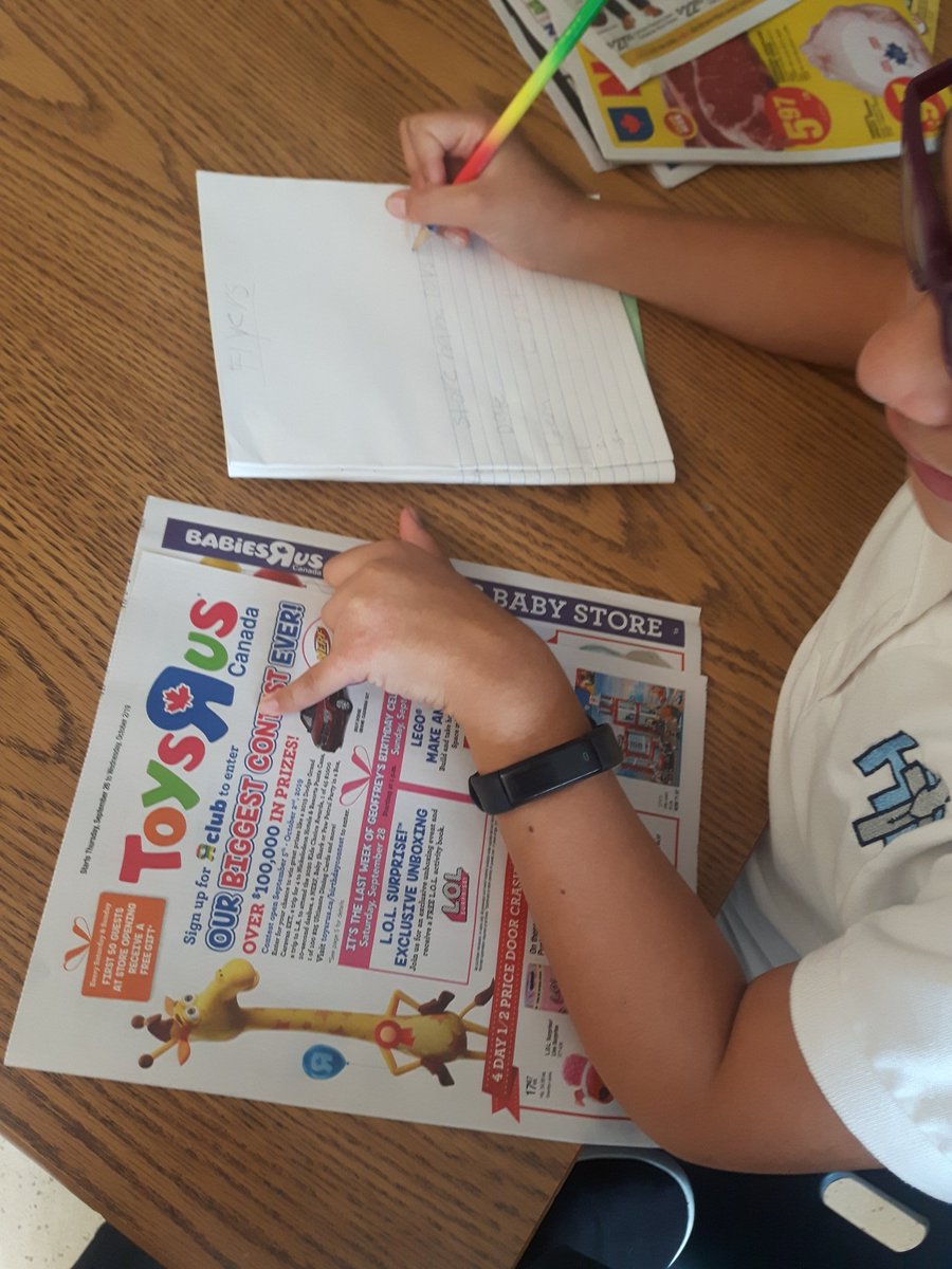 MissJFernandes's tweet image. Learning how to extract important information from flyers! @HolyRosaryM #WeAreHRM #FunctionalLiteracy #FunctionalNumeracy