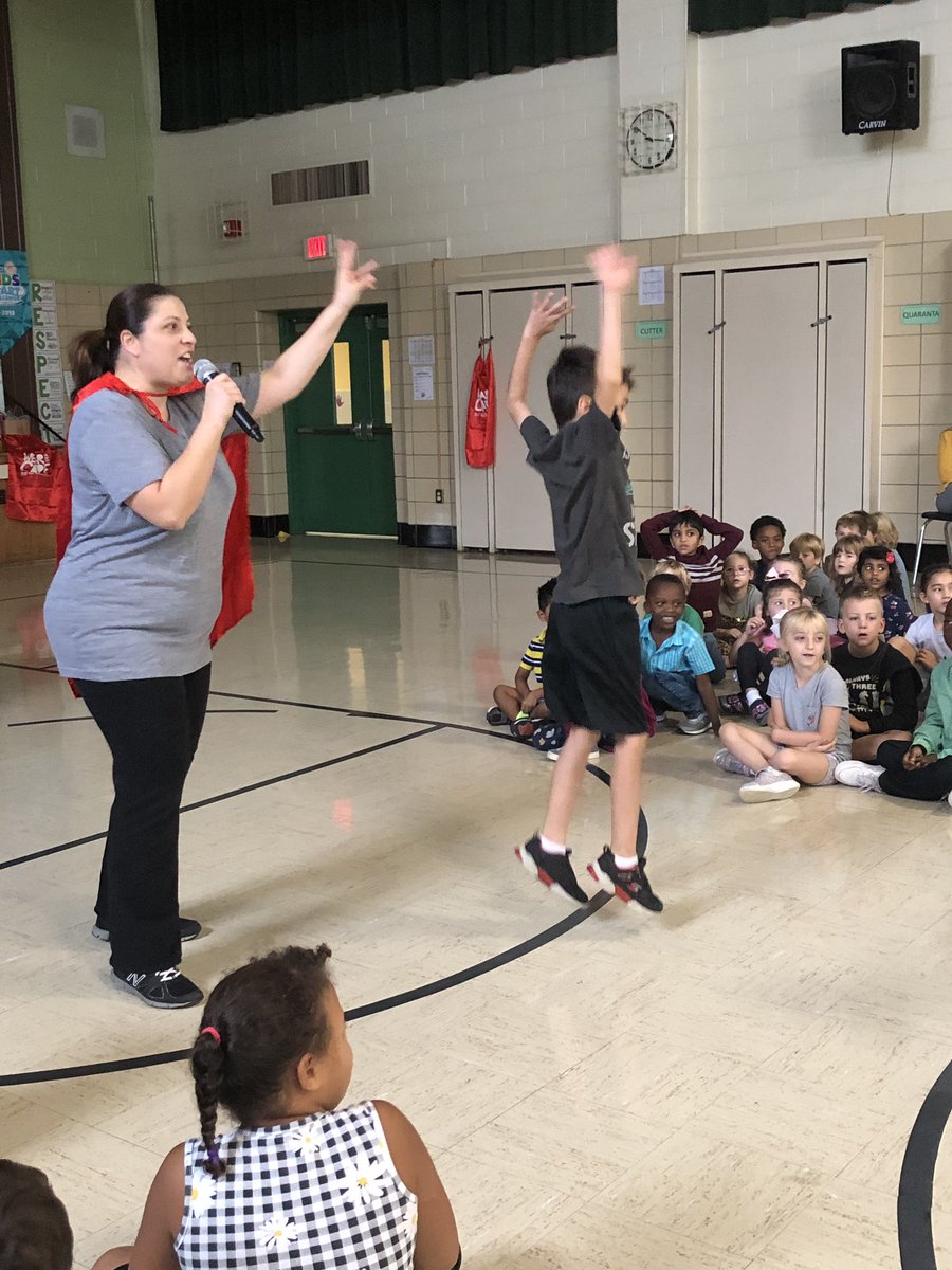 PileggiPirates's tweet photo. We learned a lot of good strategies to help us #WearTheCape at today’s @LTEFNJ sponsored assembly! #RespectWeek2019 @MelissaWallLES https://t.co/rbqUjNiELN