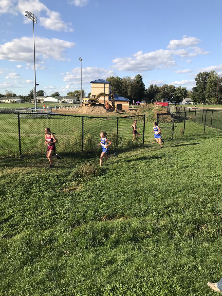 NwhiteleyNick's tweet photo. Great evening for cross country.  Nice work ladies. @Trojans_Madison #closerlook https://t.co/qNHTw0S6OO
