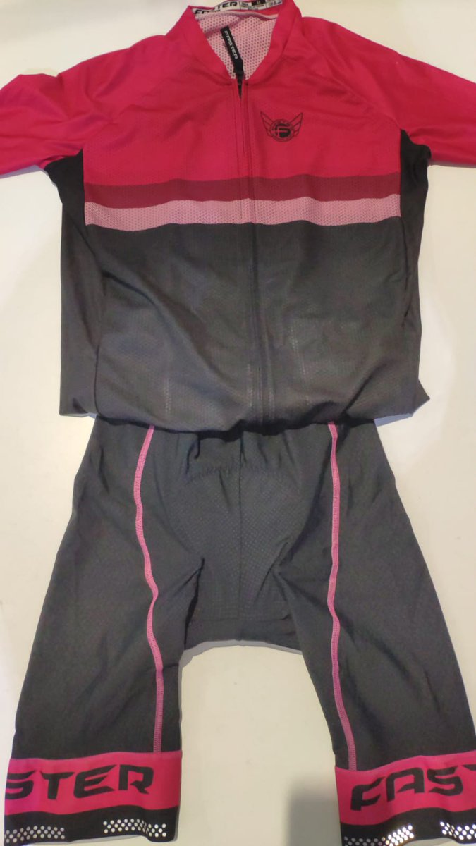 DuCrossAlcoy's tweet photo. Ganadores del concurso @FasterWear

- Jorge Barea (dorsal 29) EQUIPACIÓN CICLISMO
- Edu Beltrà (dorsal 23) EQUIPACIÓN CICLISMO

¡Enhorabuena!
Edu, por favor, ponte en contacto con la organización para recoger tu premio.

@trialcoy https://t.co/FpLlOMwTmu