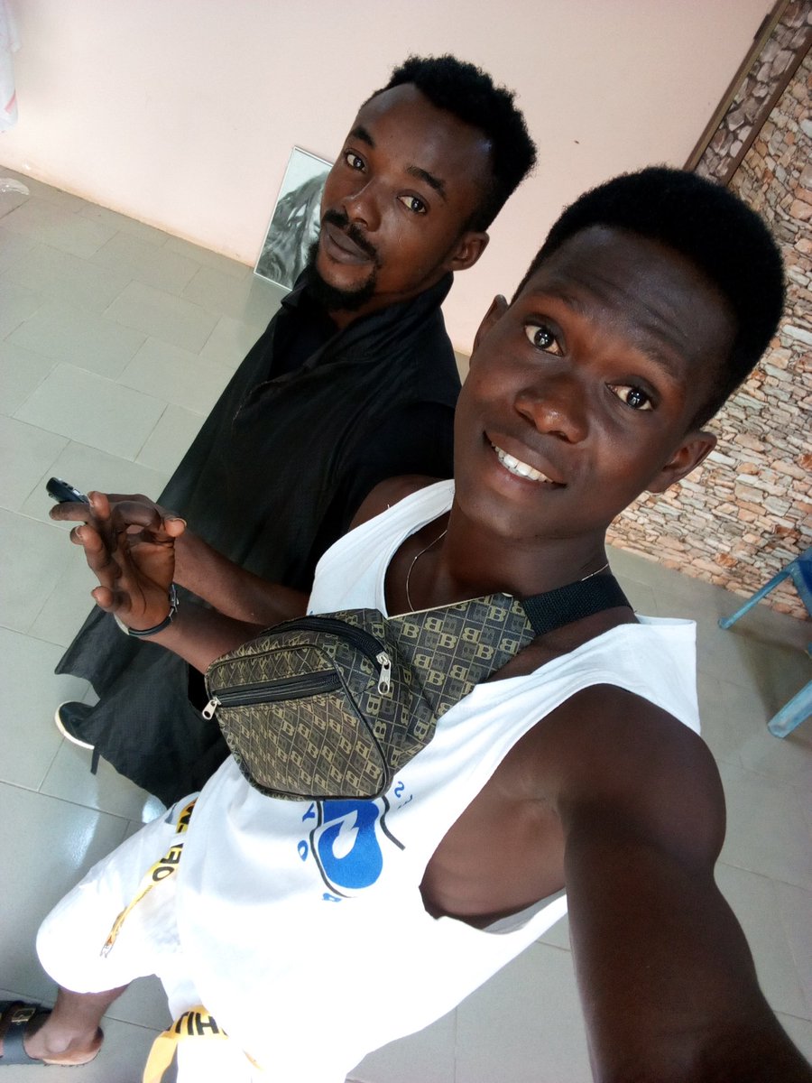 guyguy_k tweet picture