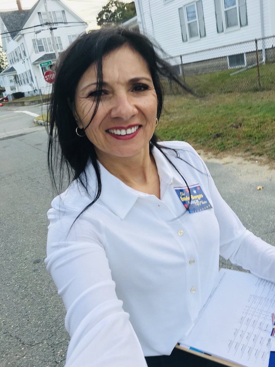 BorgesEstele's tweet photo. Busy day today, but I always try to find time to knock on doors! Now I’m off to the 2019 Youth and Candidates Forum at PACC. Can’t wait to talk to young people about the future of our city. #BorgesforMayor https://t.co/Zu0KrZL2wf
