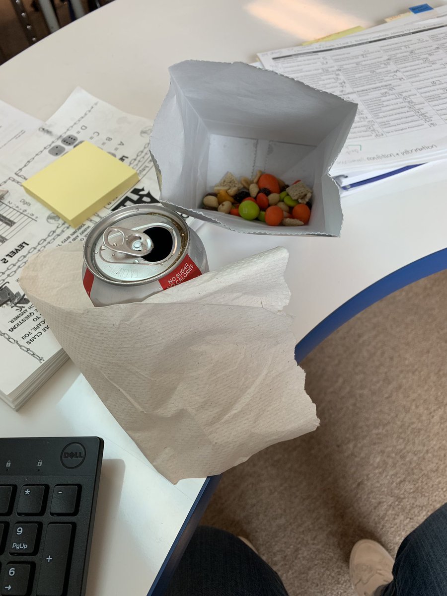 Because sometimes teachers just need a snack. Thank you TES admin for the delicious treats. #WISDgreatness #tesbulldogs
