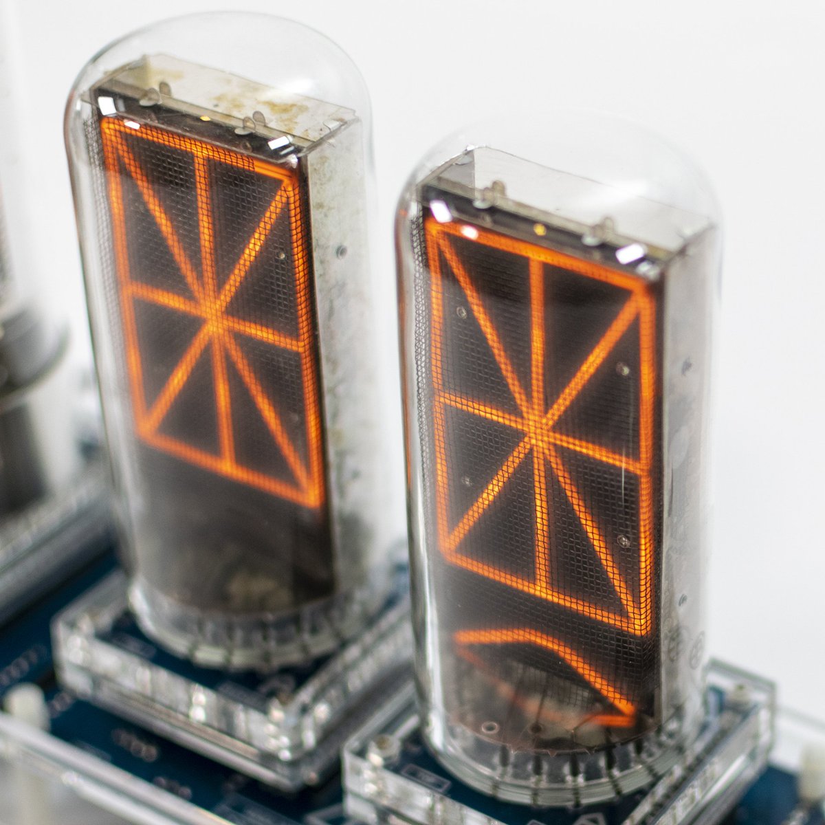 MarcinSaj's tweet photo. Nixie LAB - https://t.co/6O8RhT9Jdk
#nixielab #nixietube #nixieshield #nixieclock #B7971 https://t.co/6ypSIoLLMY