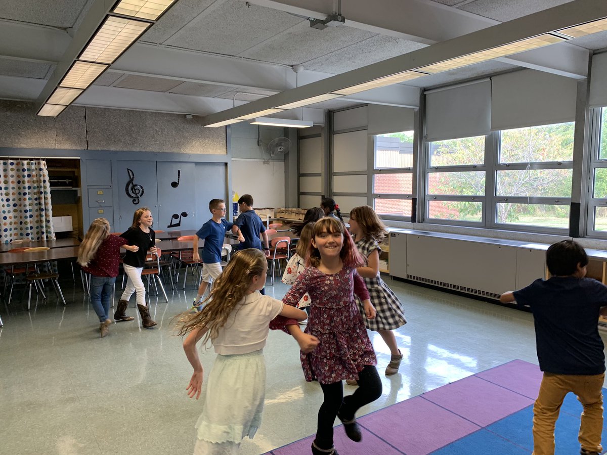 MrsMarrMusic's tweet photo. Such respectful partners in 3rd grade music! #weekofrespect #folkdancing #thirdgrade #nedm #southerncouplemixer 🕺🏻💃🏼🤠 @VanSciver_HTSD @lindsaygarb https://t.co/OhRJI5nWMa