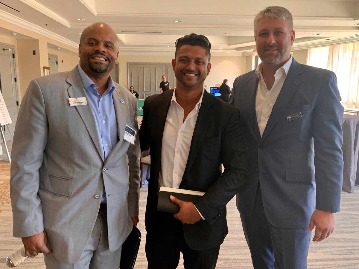 remax's tweet photo. As we conclude an incredible day of luxury best practices and industry insights here in Austin, we are grateful to all of the attendees and speakers for being here! If you missed this year, you will have to join us again in 2020! #TheREMAXCollection https://t.co/Za1L6rQ19H